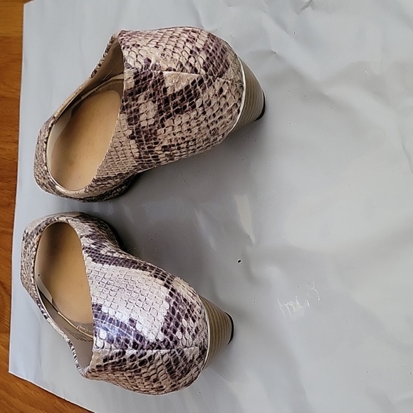 Alfani cammi flex peep toe wedge 6M euc python vegan - Picture 2 of 5